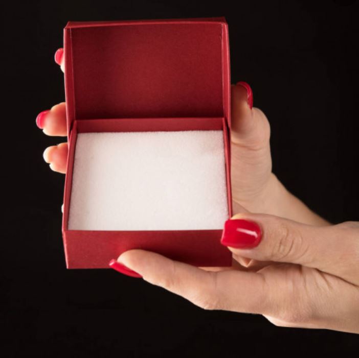 Jewelry Box Header Graphic