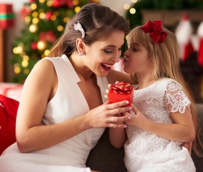 Mom & Daughter with bow in hair