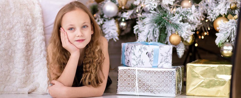 Dreaming of Christmas Girl